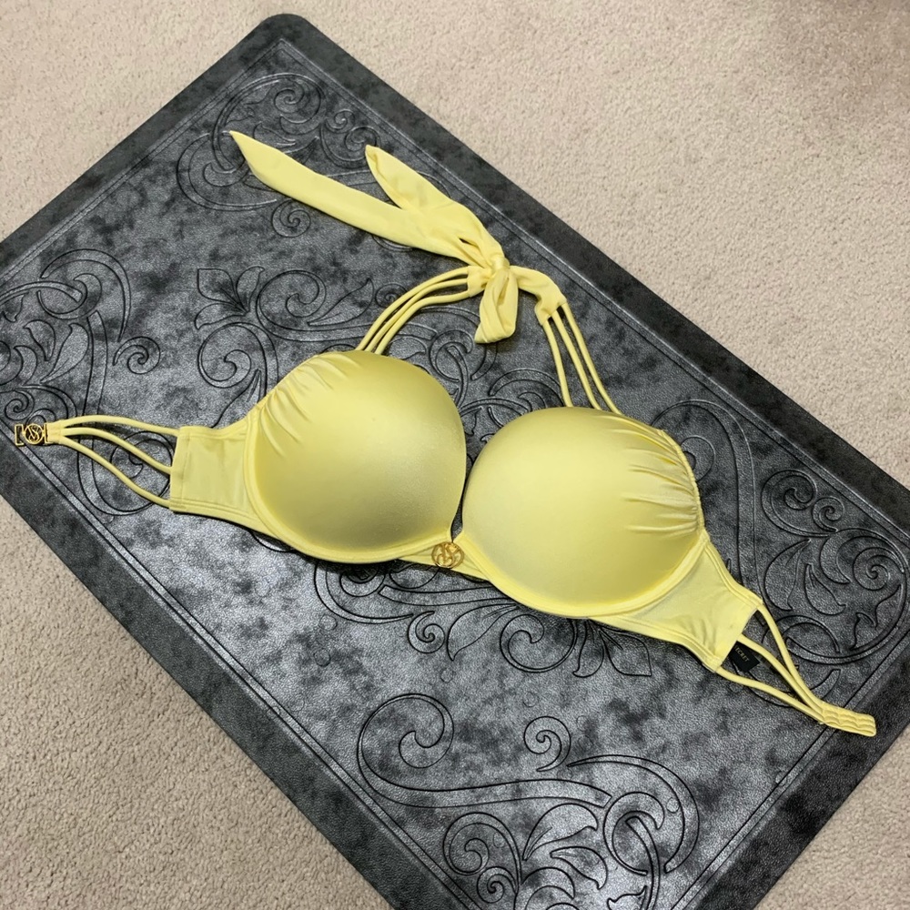 Victoria Secret Bombshell Swim Top 34D